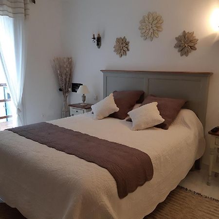 Les Chambres Manon - Piscine, Spa, Tennis Belcodene Kültér fotó
