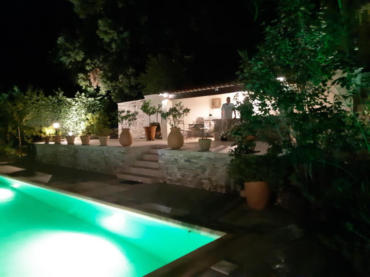 Les Chambres Manon - Piscine, Spa, Tennis Belcodene Kültér fotó