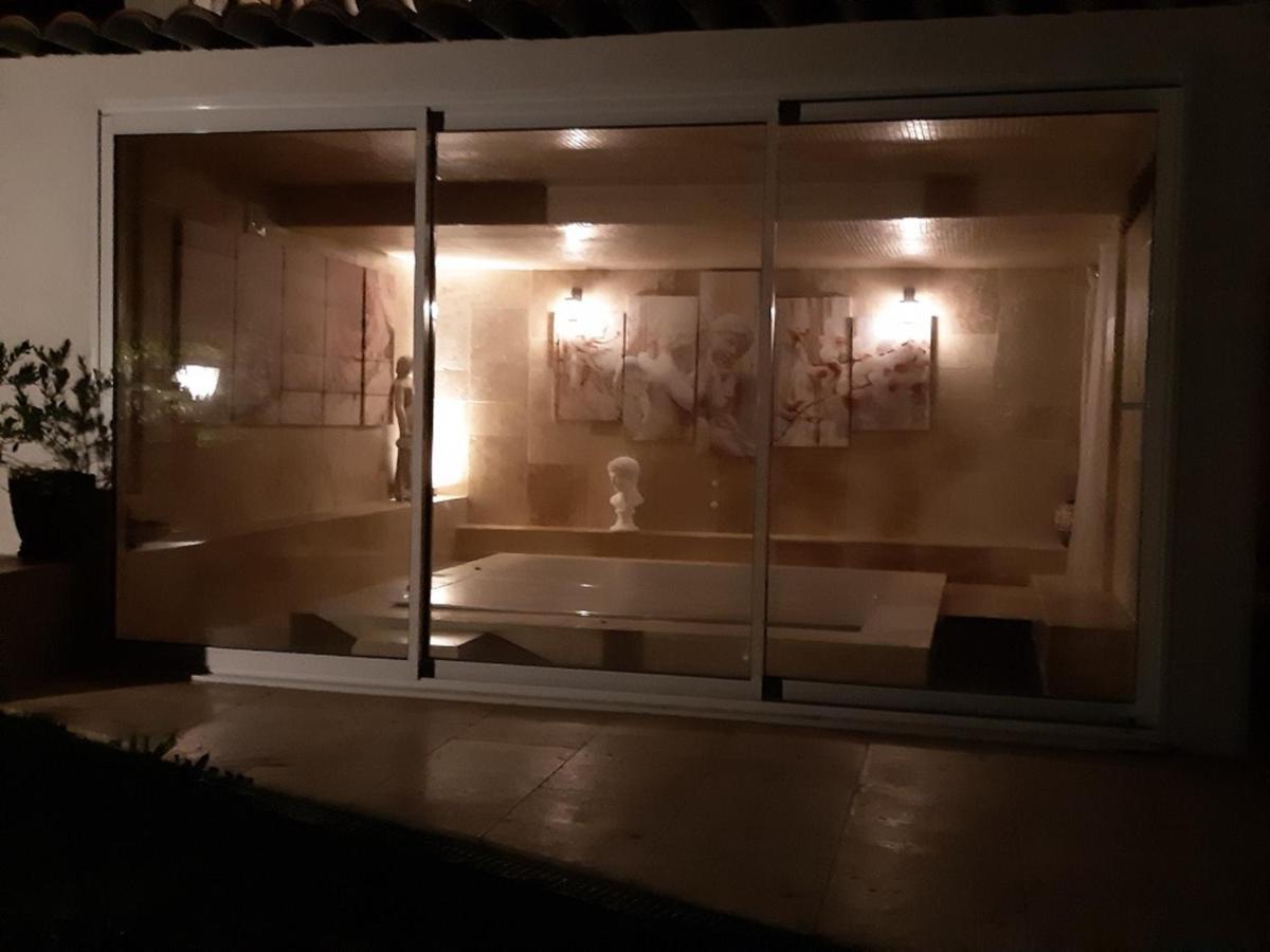 Les Chambres Manon - Piscine, Spa, Tennis Belcodene Kültér fotó