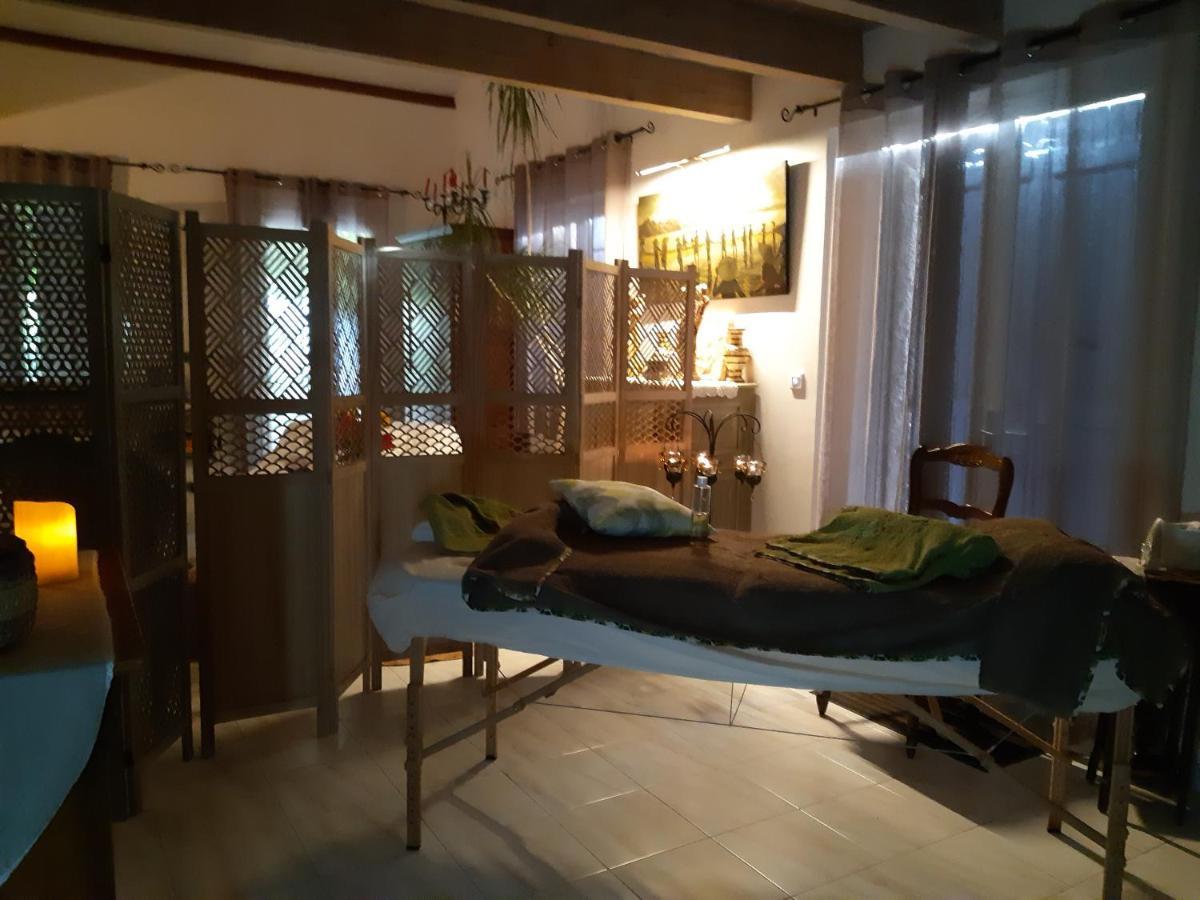 Les Chambres Manon - Piscine, Spa, Tennis Belcodene Kültér fotó
